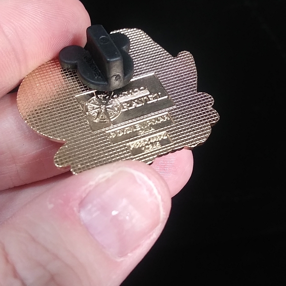 Buzz Lightyear pin - Picture 5 of 7